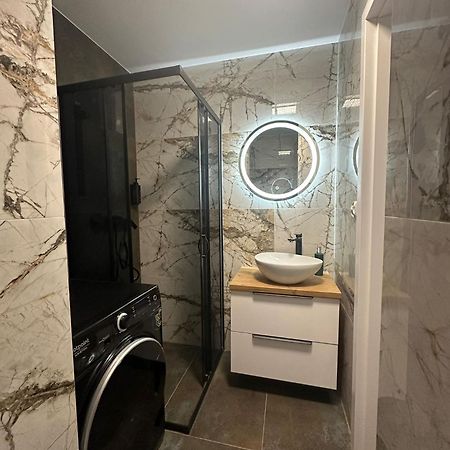 Luxury Apartaments Klimatyzacja 1 Radom Kültér fotó